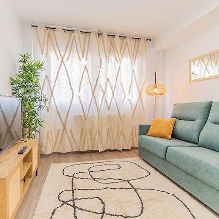 Appartamento Beautiful Flat In The Pyrenees * Free Parking Sabiñánigo Esterno foto
