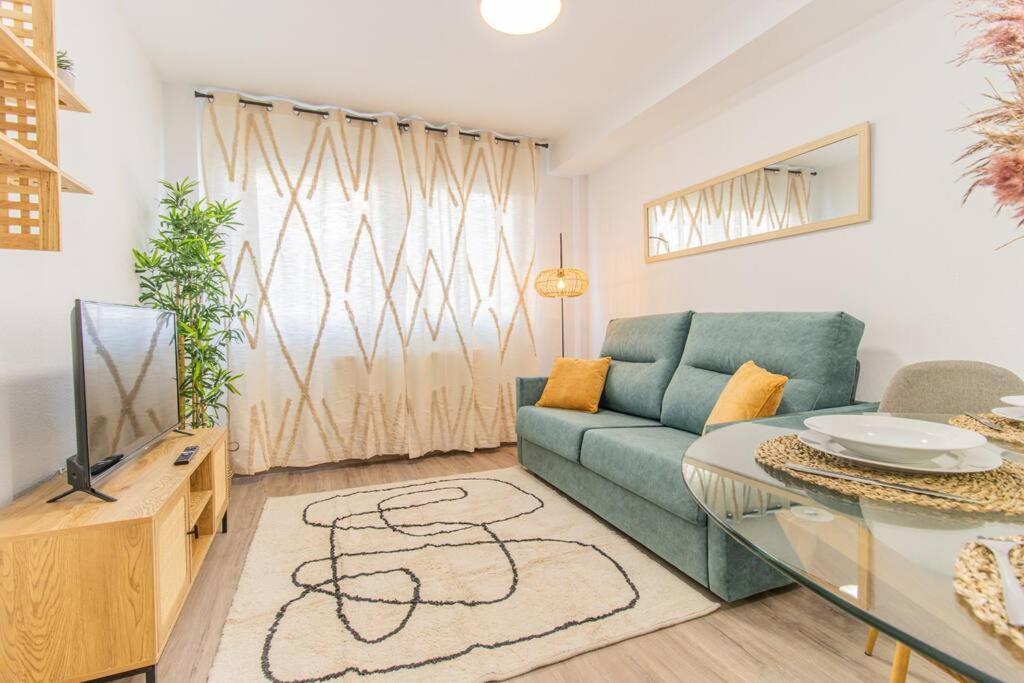 Appartamento Beautiful Flat In The Pyrenees * Free Parking Sabiñánigo Esterno foto